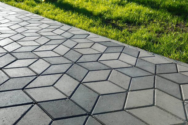 Best Driveway Pavers Near Me  in Uhrichsville, OH